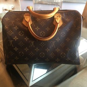 Louis Vuitton Speedy 30